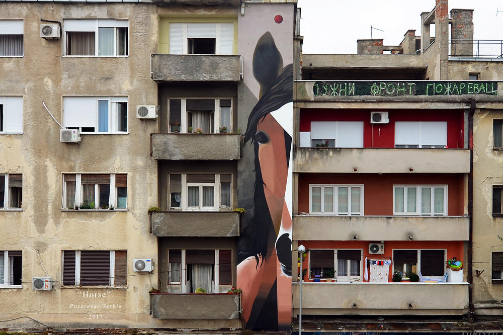 Ulična umetnost ukrašava stare zgrade  