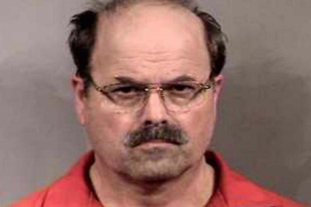 MISLIM DA JE DEMON U MENI! Bio je ugledni vođa crkve, a u tajnosti je vršio NAJSTRAŠNIJE ZLOČINE - njegovi motivi su frapantni! (VIDEO)