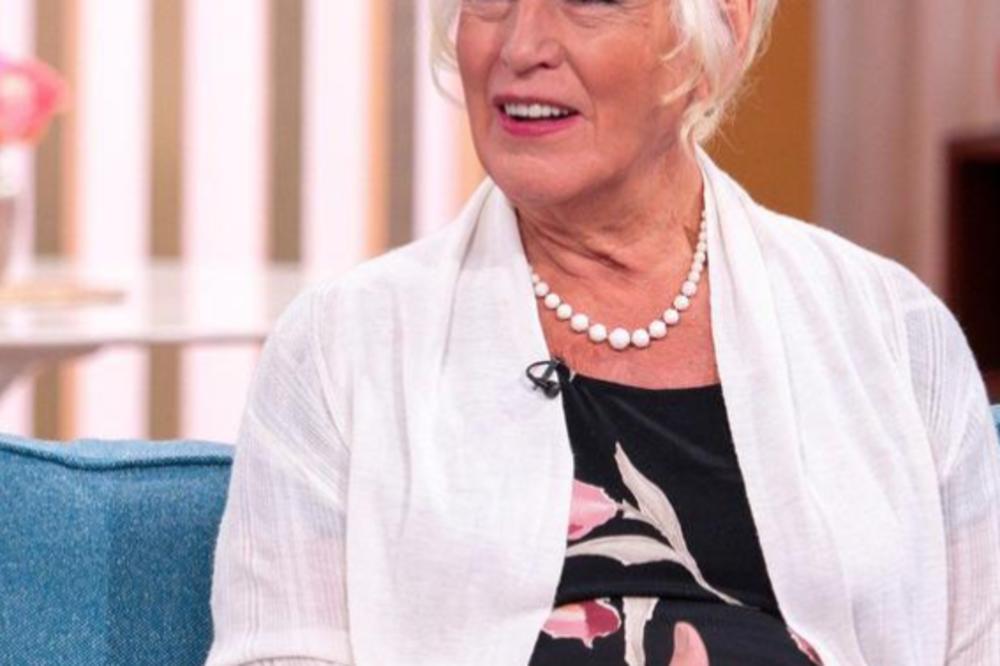 OVA BAKA JE NEKADA BILA DEKA: U 81. godini shvatila je da živi u POGREŠNOM TELU!