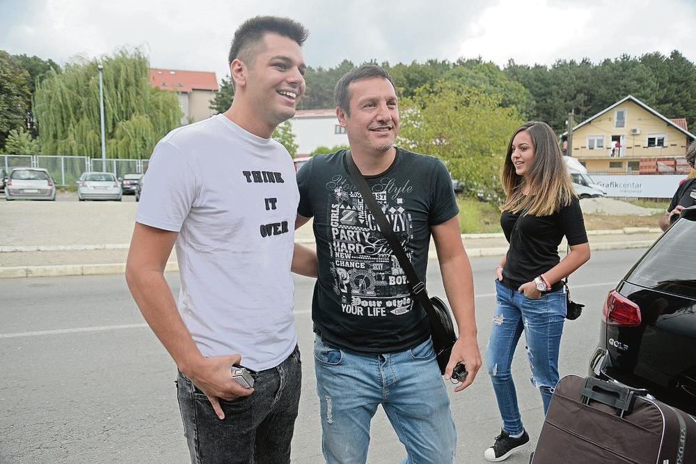 NIKOME NIŠTA NIJE JASNO! SVI SE PITAJU KOJI ĐOGANI JE NJEGOV OTAC: Majka ga je ostavila, ali ovo je Adamov OTAC