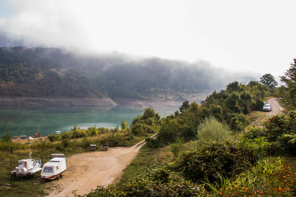 ZAGAĐENA VODA IZ HIDROELEKTRANE SE IZLILA U JEZERO: U Pirotu se na OVAJ način stara o Zavojskom jezeru! (FOTO)