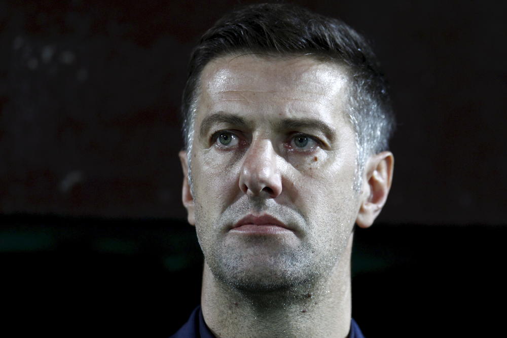 Mladen Krstajić traži od igrača da kontrolišu igru svih 90 minuta  