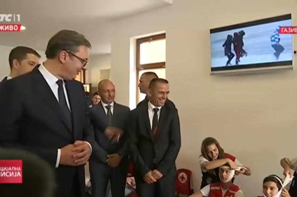 SREĆAN SAM ŠTO SAM OVDE, DIVNO SE OSEĆAM! Vučić stigao na Kosovo!