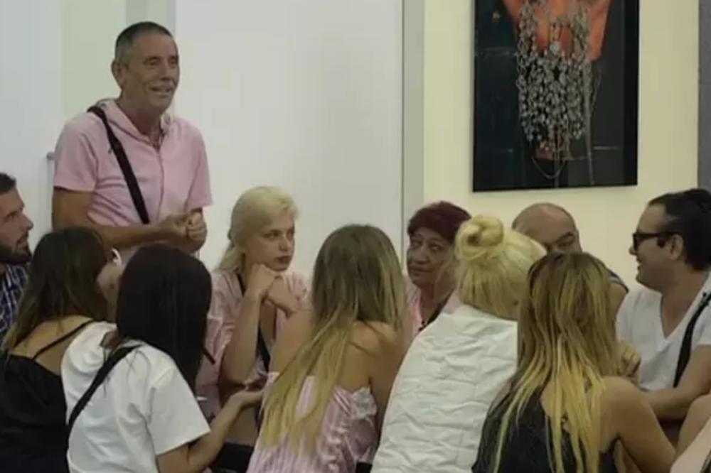 JEDVA IZVUKLA ŽIVU GLAVU: Zadrugarka je jela PEČENJE i zbog toga zamalo izgubila život! Morala je HITNO na operaciju!