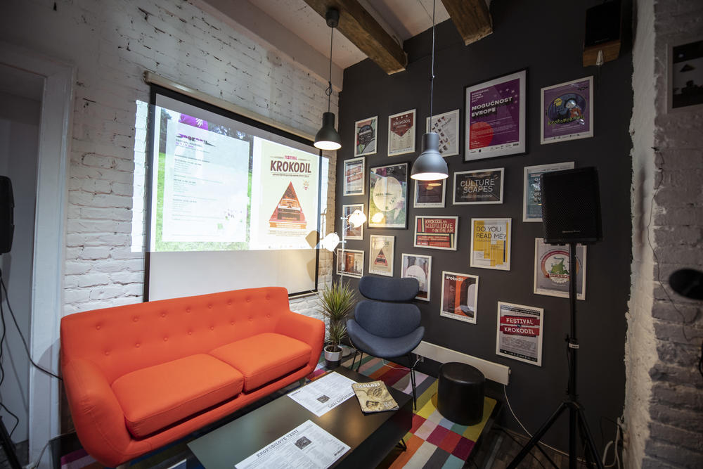 Krokodilov centar za savremenu književnost  