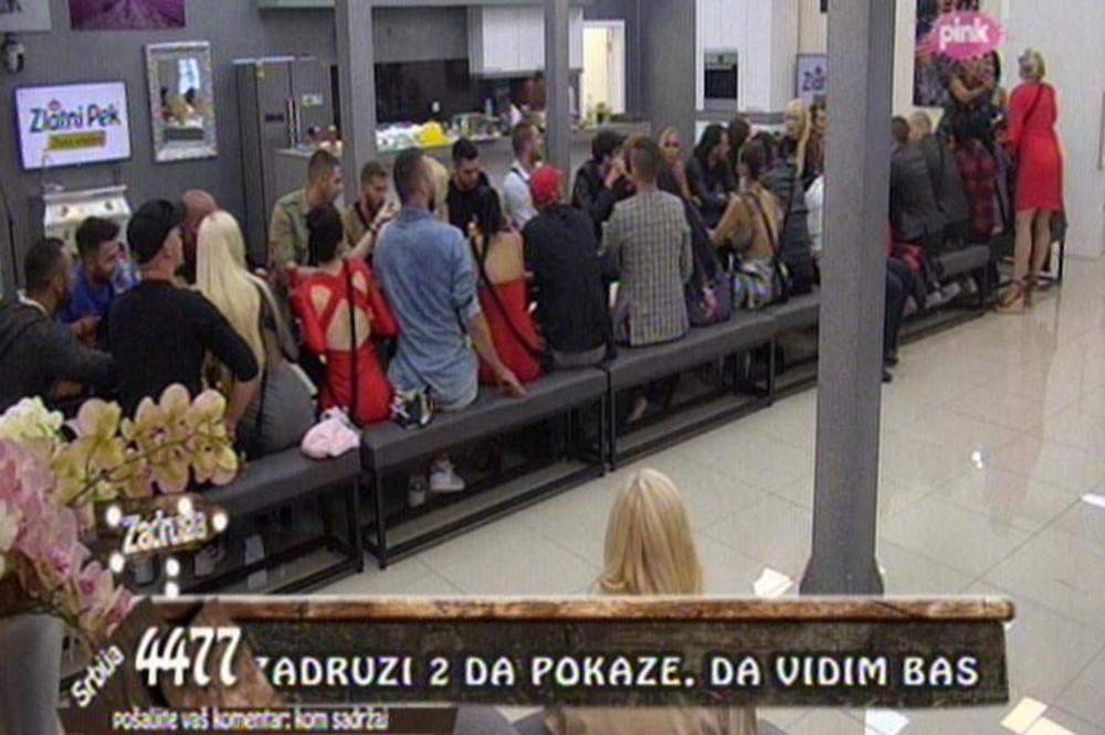 POKAZALA SVE PRED KAMERAMA, PA ČAK I OBRIJANU... Ova zadrugarka se inače predstavlja kao fina i smerna! AU! (FOTO)