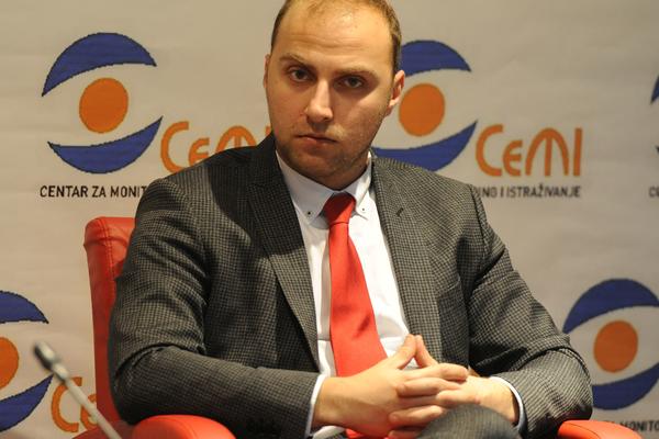 AUER: EVROPSKA UNIJA ĆE NASTAVITI DA PRATI POSVEĆENOST SLOBODI IZRAŽAVANJA NA ZAPADNOM BALKANU