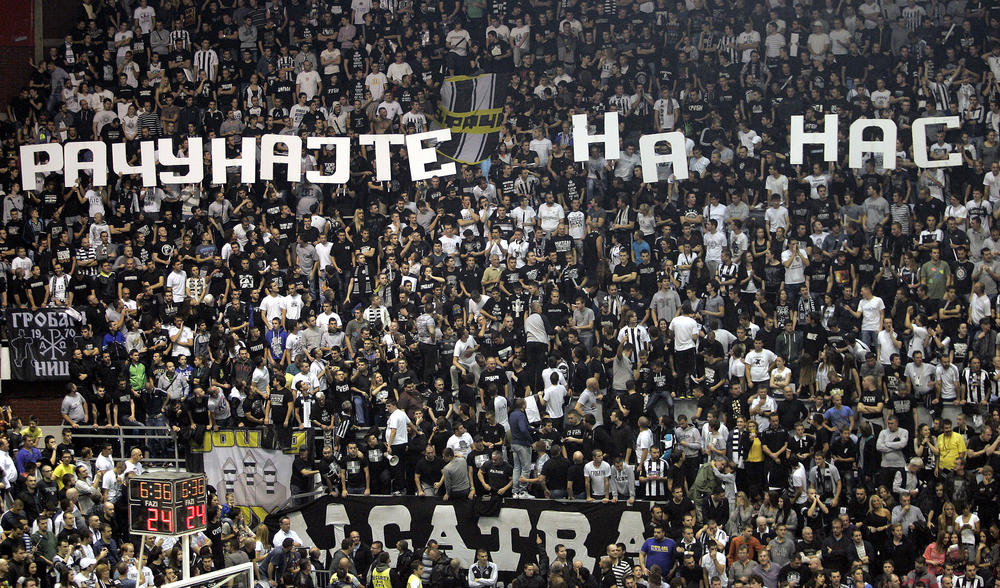 Za celu sezonu se dobija cifra od kazni koja može biti ekvivalentna ugovoru nekog mladog igrača  