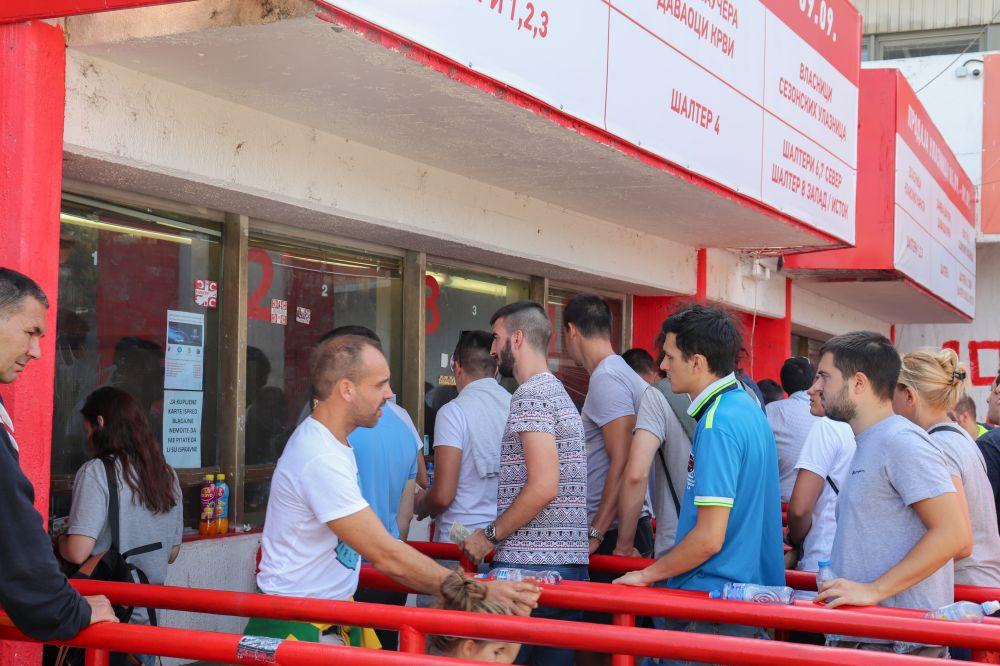 OPSADNO STANJE NA MARAKANI: Delije došle iz svih krajeva sveta, a neki čak nemaju ni karte!