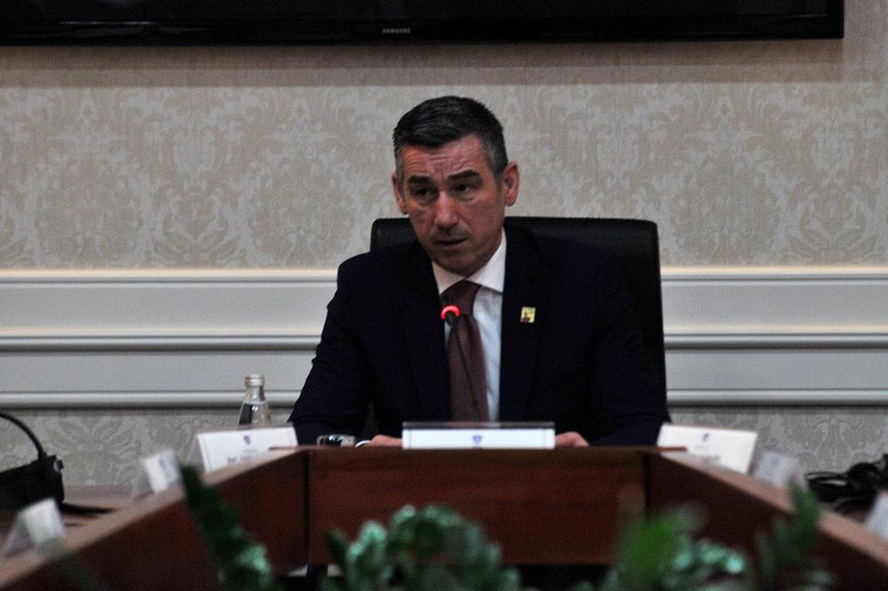 KRV IM JE UZIMAO DO POSLEDNJE KAPI! Koga Kadri Veselji NIJE STRELJAO, PREPRODAO GA JE ZA ORGANE! Ispovest srpskog obaveštajca LEDI KRV U ŽILAMA