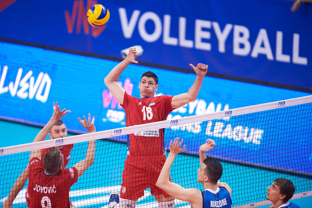 MORAO JE POD NOŽ: Srbija bez jednog od najboljih odbojkaša u Ligi nacija!