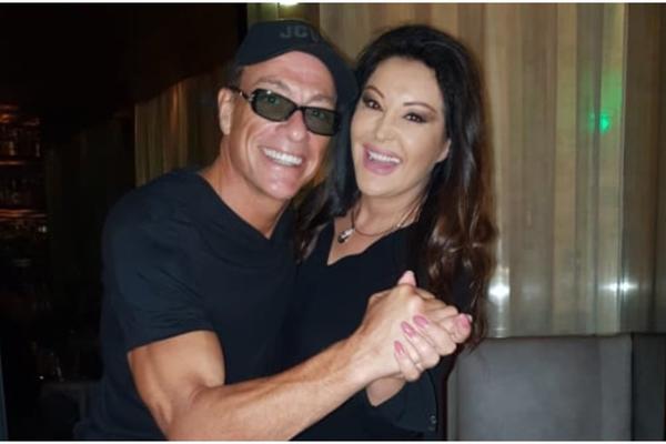 MUŽ DRAGANE MIRKOVIĆ OSVANUO NA INSTAGRAMU SA DVE HOLIVUDSKE DIVE: Evo šta kaže pevačica na to! Hit!