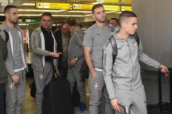 Puče nova tikva u reprezentaciji! Još jedan igrač udario na selektora: Krstajić nije hteo ni da mi kaže da ne idem u Rusiju!