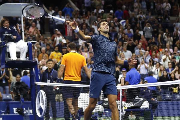 Niko to nikad nije radio kao što to radi Novak: Pre 10 godina je nabio Đokovića u ormariće u svlačionici i hteo da ga prebije, a sad izgovara ovo!