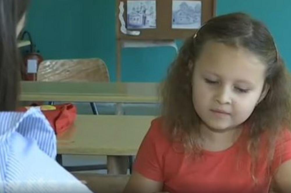 NIKOLINA JE JEDINI ĐAK U SVOM SELU: Posle 7 godina, vrata škole su otvorena SAMO ZBOG NJE (FOTO)