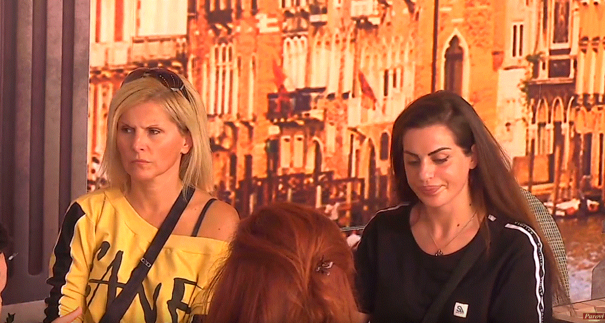 Dina Galorini je prilično misteriozna  