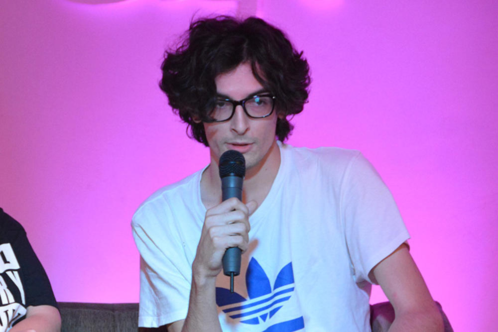 Pesnik Ognjen Karadžić  