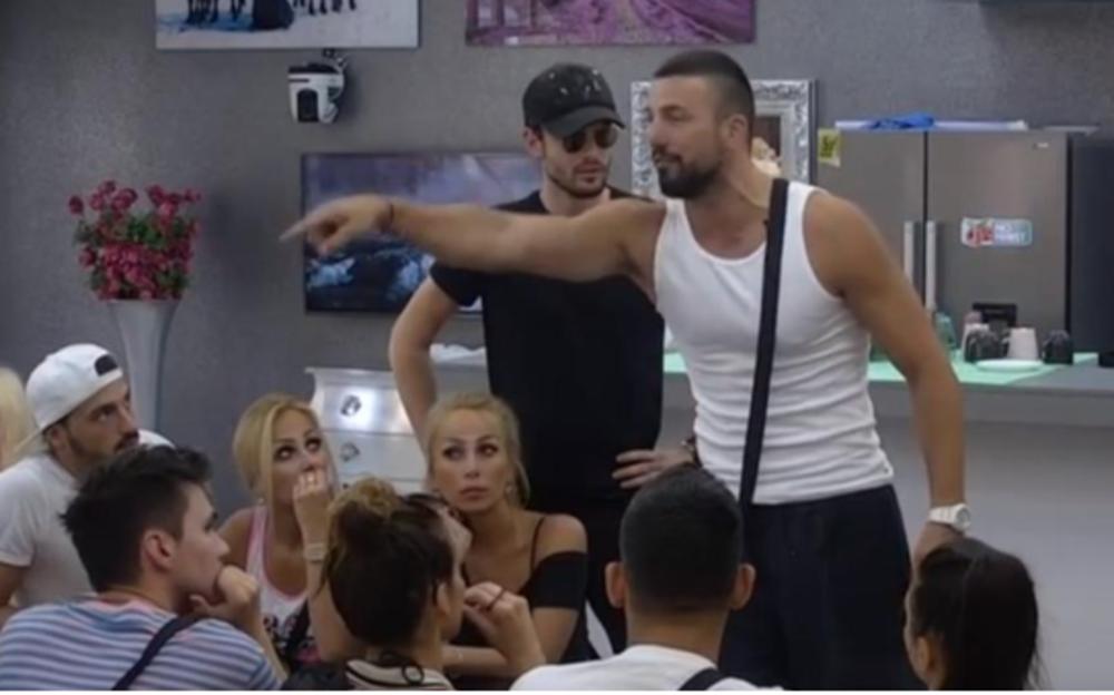 Vladimir je pobesneo 