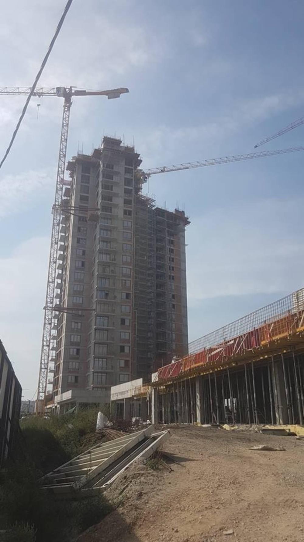 Kula sa koje su pali radnici  