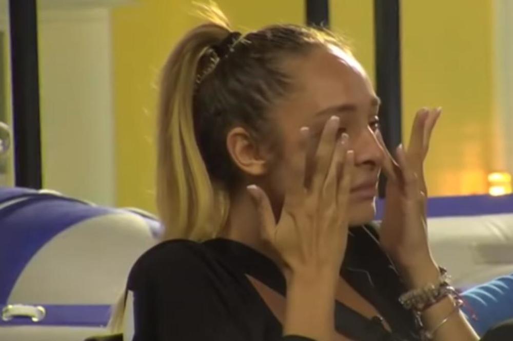 LUNA NE PRESTAJE DA PLAČE ZBOG SLOBE: Đoganijevu pogodila pesma, pa nije mogla da se zaustavi! Još ga voli! (VIDEO)