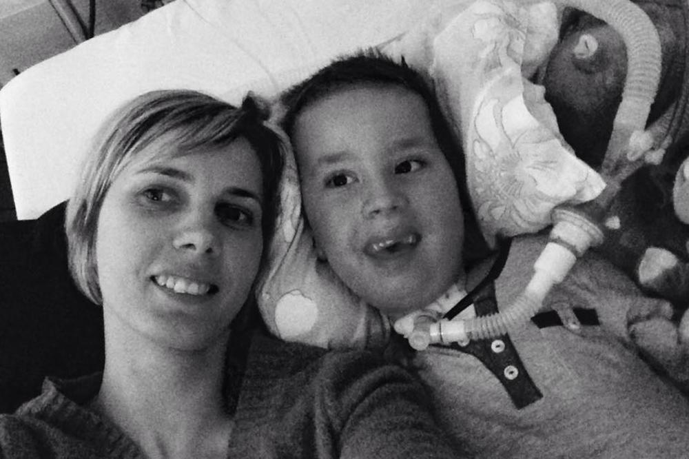 DECA IZ SRBIJE IMAJU PRAVO NA ŽIVOT, A HRVATSKA MOM SINU NE DA LEK! Mate (9) boluje od SMA, a poruka njegove majke TRESE CEO REGION