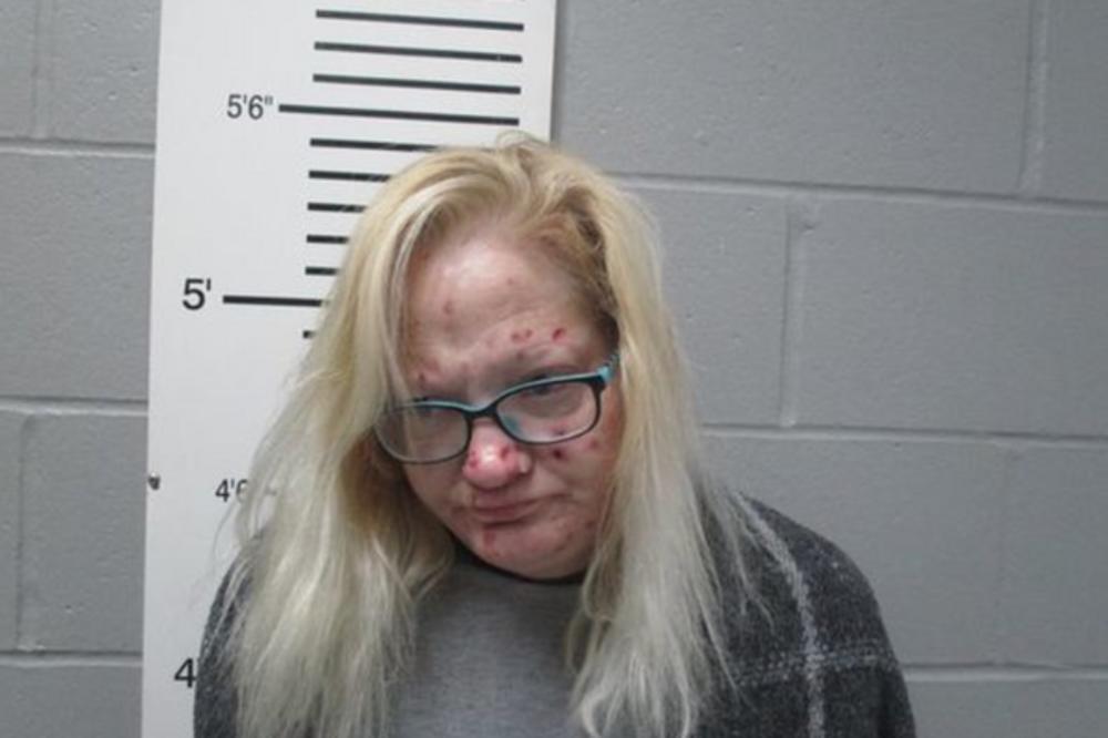 PRIZNALA NEOPISIVI ZLOČIN: Majka krala lekove protiv bolova ĆERKI KOJA UMIRE! (VIDEO)