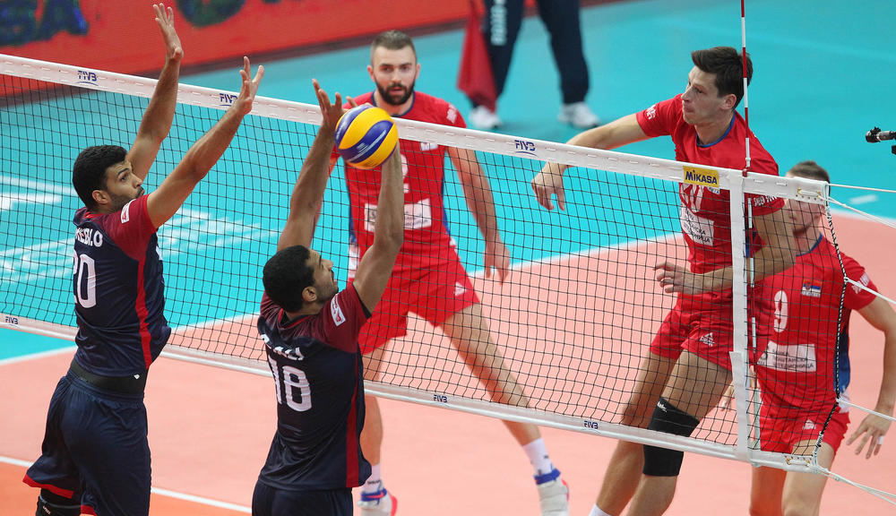 Srećko Lisinac razbija blok Tunižana  