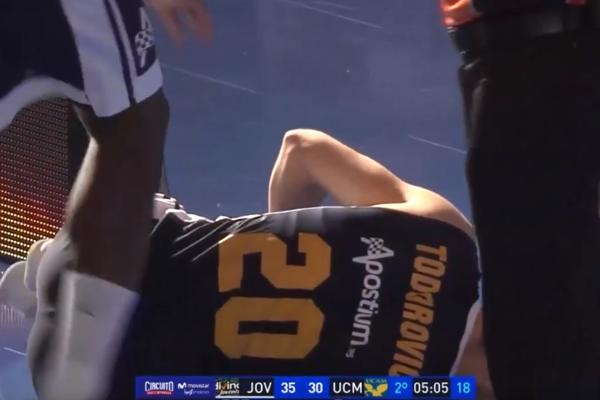 HOROR ZA ĐORĐEVIĆA: Užasna povreda Todorovića, iznet sa terena, završio sezonu, a da nije ni počela?!