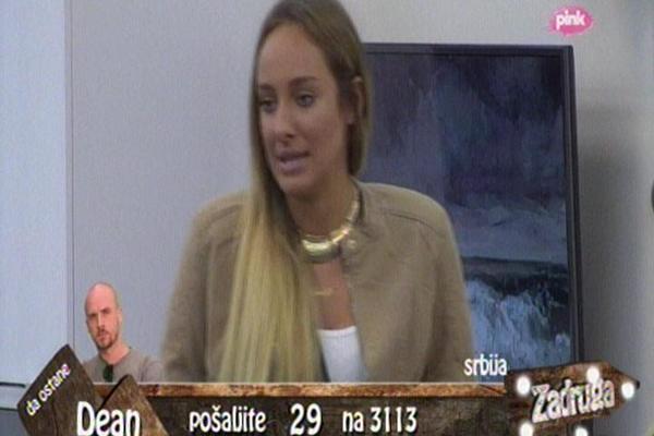 LUNA SASULA TOMOVIĆU SVE U LICE: Niti mi se sviđaš, niti te gledam, niti me zanimaš! (VIDEO)