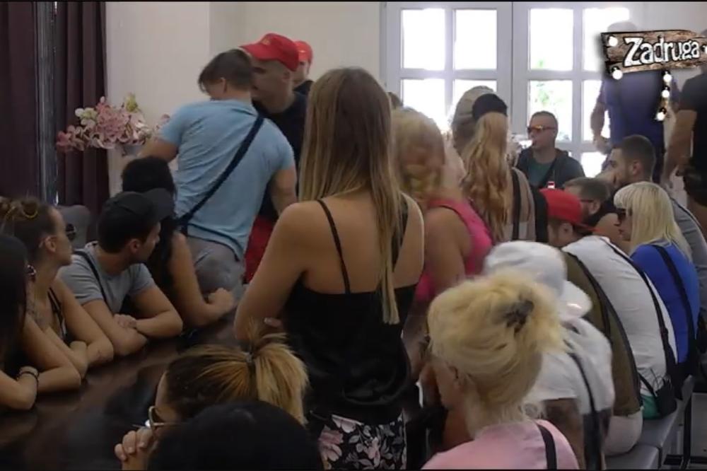 HAOS U ZADRUZI ZBOG WC! E videćete, je***u vam **** svima!