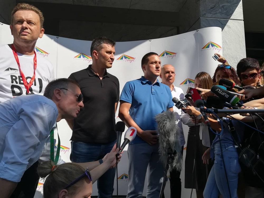 U ime države na Paradi ponosa  