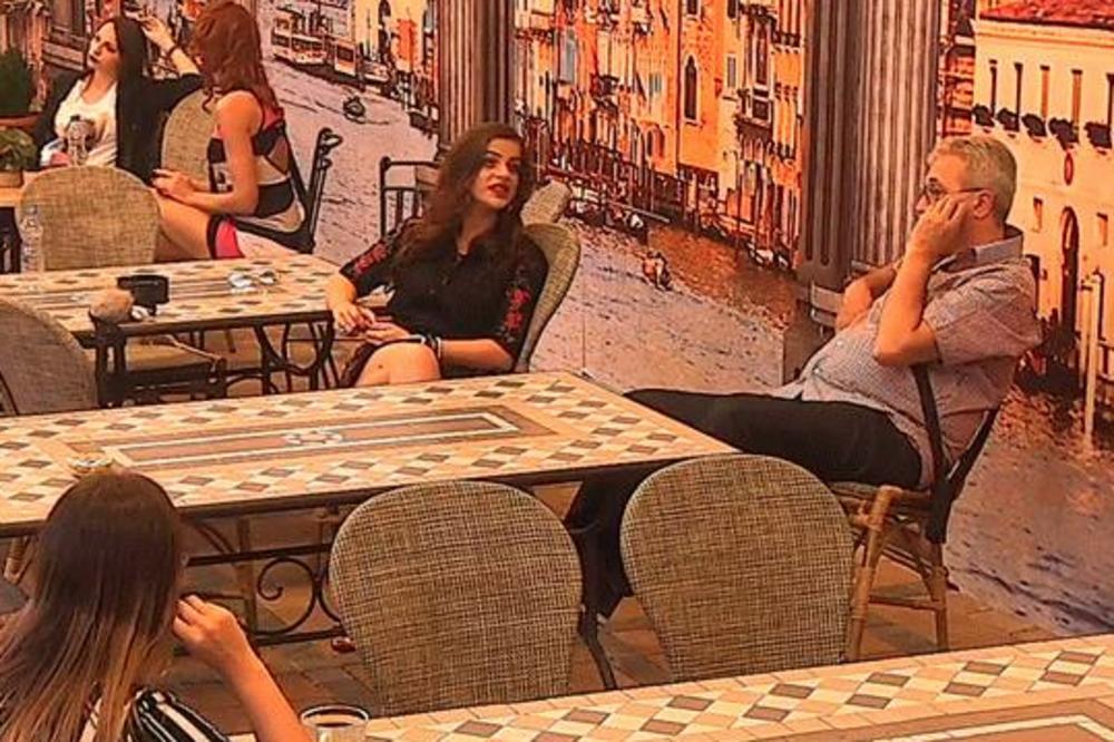 TI SI ZA MOJ POJAM JEDNA GLUPAČA: Ružica i Zoran brutalno OPLELI po Dini zbog NJEGA! (FOTO)