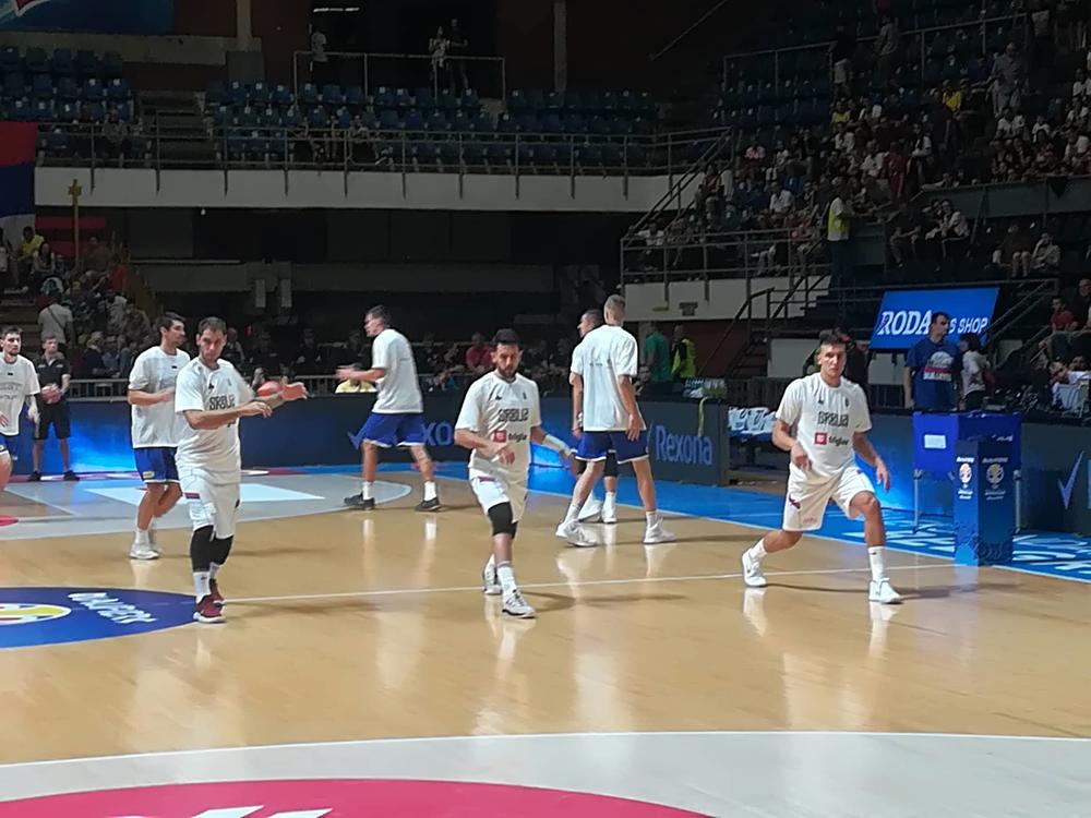 Zagrevanje pred meč  