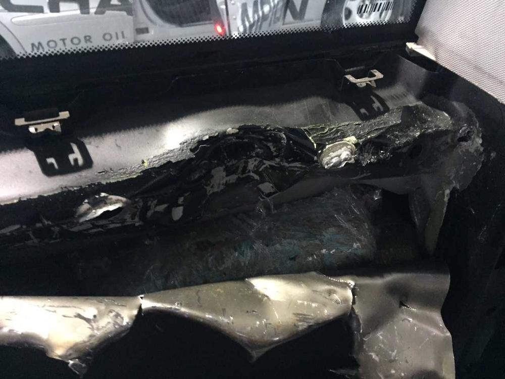 Bočna krila nafilovana drogom  