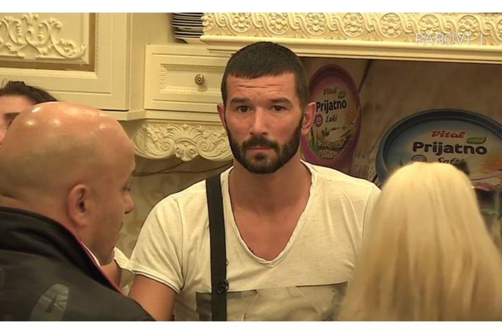 ISKLJUČITE KAMERE NA SAT, DVA! Lakić pocrveneo od BLAMA zbog Coke