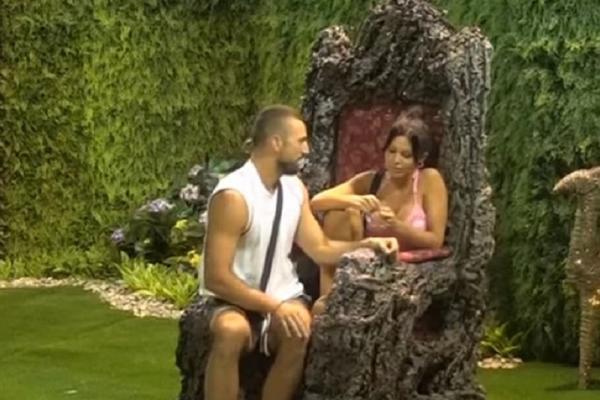 STANIJA PREVIŠE DRŽI DO SEBE, A ZA 5 GODINA ĆE BITI BIVŠA ZVEZDA KOJA MORA NA REMONT! Ovakve stvari o Staniji i Vladi nikad niste čuli!