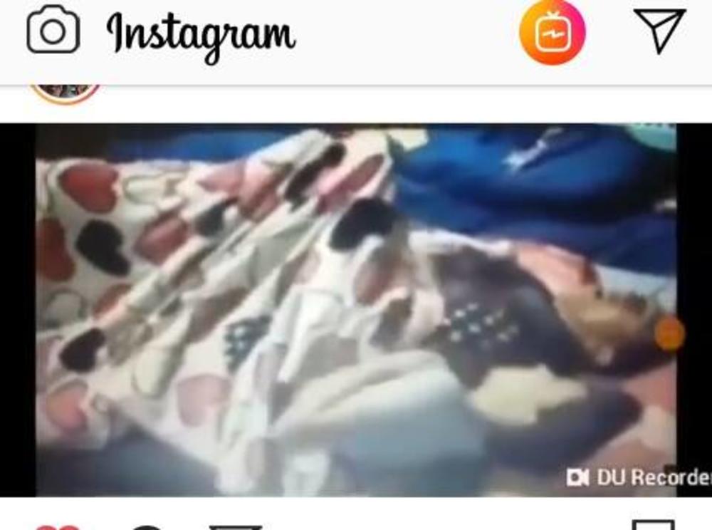 Stanija i Kiki pod jorganom