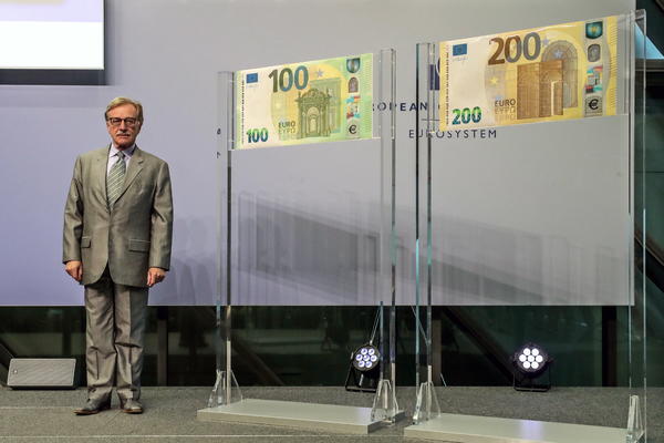 OVAKO IZGLEDAJU NOVE NOVČANICE OD 100 I 200 EVRA! Pažljivo pogledajte DETALJE