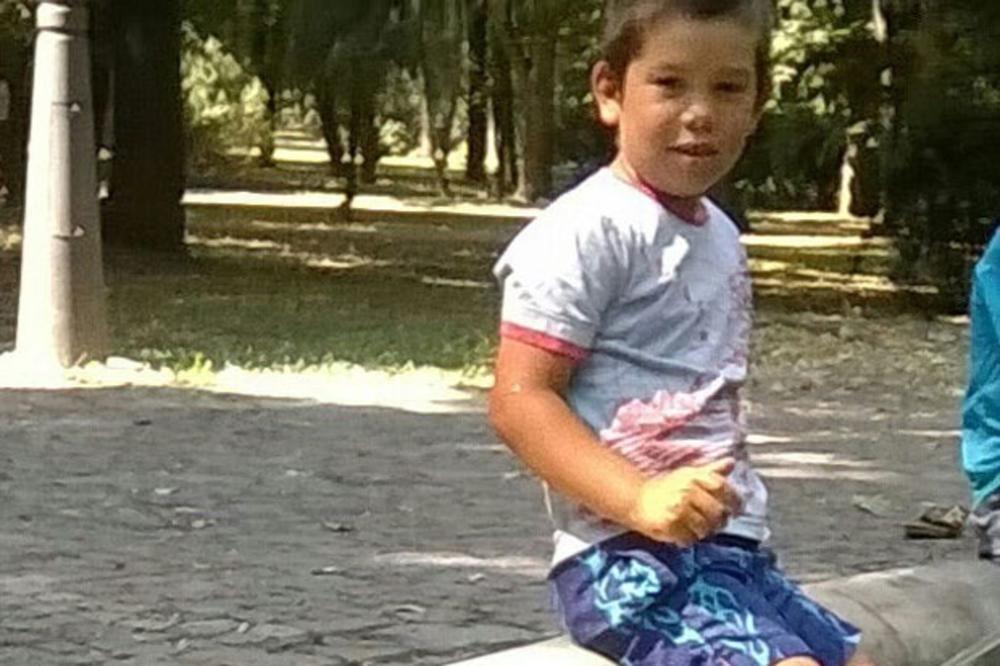 OGNJEN (8) JE UMRO OD SEPSE JER SU GA LEKARI UPORNO VRAĆALI KUĆI! Govorili su da ima stomačni virus, u bolnicu primljen KAD JE VEĆ BILO KASNO (FOTO)