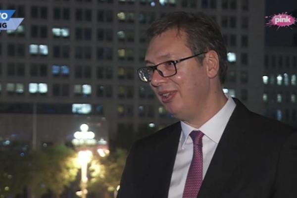 UŽIVO IZ PEKINGA, VUČIĆ SUMIRAO UTISKE NAKON VEČERE SA KINESKIM PREDSEDNIKOM: Si me je posadio sa svoje desne strane! To govori o poštovanju Srbije!