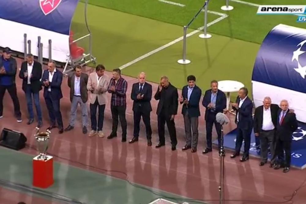 MARAKANA U TRANSU, ZLATNI ASOVI IZ BARIJA IZAŠLI PRED DELIJE: Ceo stadion pao u delirijum kad su se pojavili Miha i Dejo Genije!