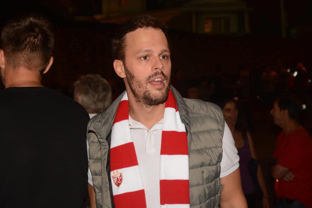 IGOR KOJIĆ PREKRŠIO ODLUKU SUDA: Objavio FOTKU sa Severininim sinom, a to će morati DEBELO DA PLATI! (FOTO)