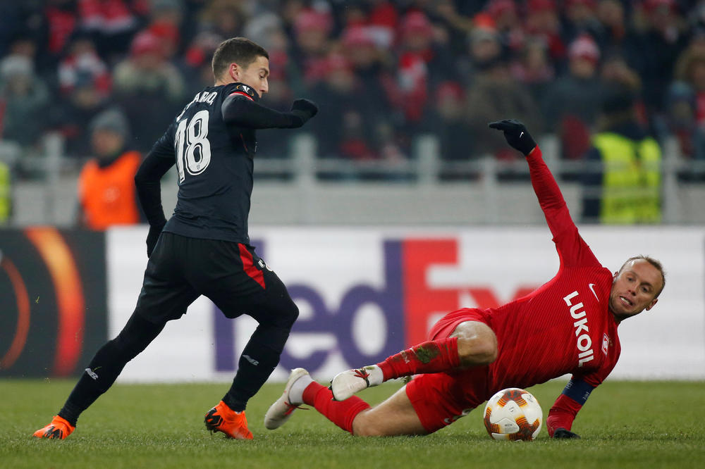 INSTAGRAM IM DOŠAO GLAVE: Igrači crveno-belih na čelu sa kapitenom lajkovali uvredljivu pesmu o svom treneru!