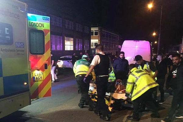ULETEO MEĐU PEŠAKE KOLIMA: Teroristički napad u Londonu?