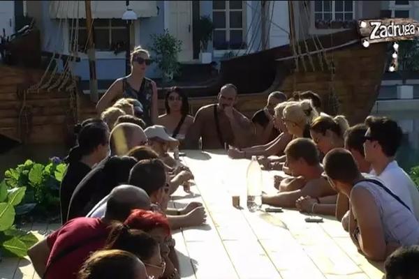 NADEŽDA BILJIĆ SASULA SVE U LICE MC DAMIRU: Hoćeš da budeš žrtva?!