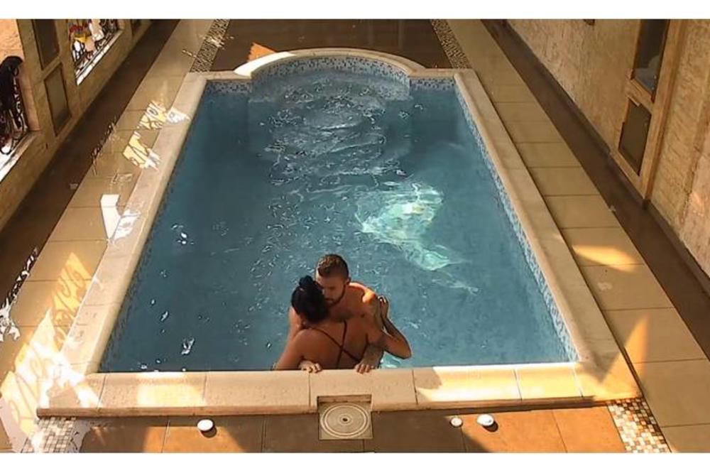 MNOGO SI POLETEO MALI! U spoljnom svetu čeka ga žena i seta, a u vili ima bivšu VERENICU i novu devojku??!!