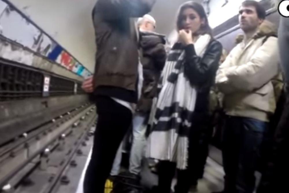 I ŽENE SU PONEKAD PERVERZNE U JAVNOM PREVOZU: Pogledajte video i uverite se u to… (VIDEO)
