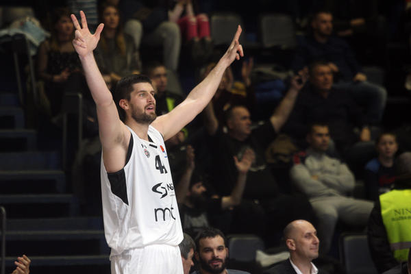 GAGIĆ U SUZAMA POSVETIO TRIJUMF PREMINULOM PRIJATELJU: Brate, ovo je za tebe!