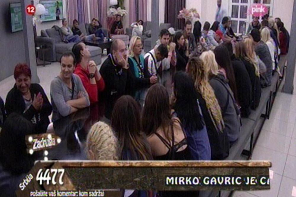 PAŠĆE I BATINE: Dorotei bih odvalila takvu ŠAMARČINU da se ne digne više!