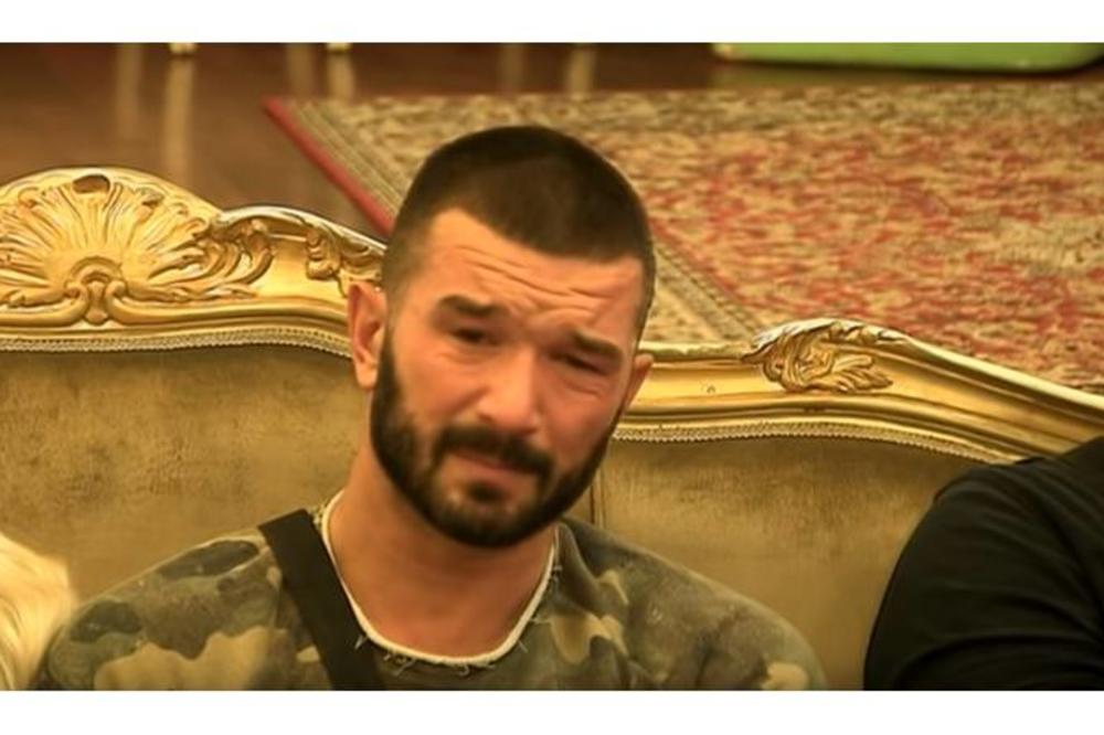 PRVE SUZE U PAROVIMA! Lakić plakao kao kiša. Ivan ga napao i vrištao na njega: FOLIRANTU JEDAN!